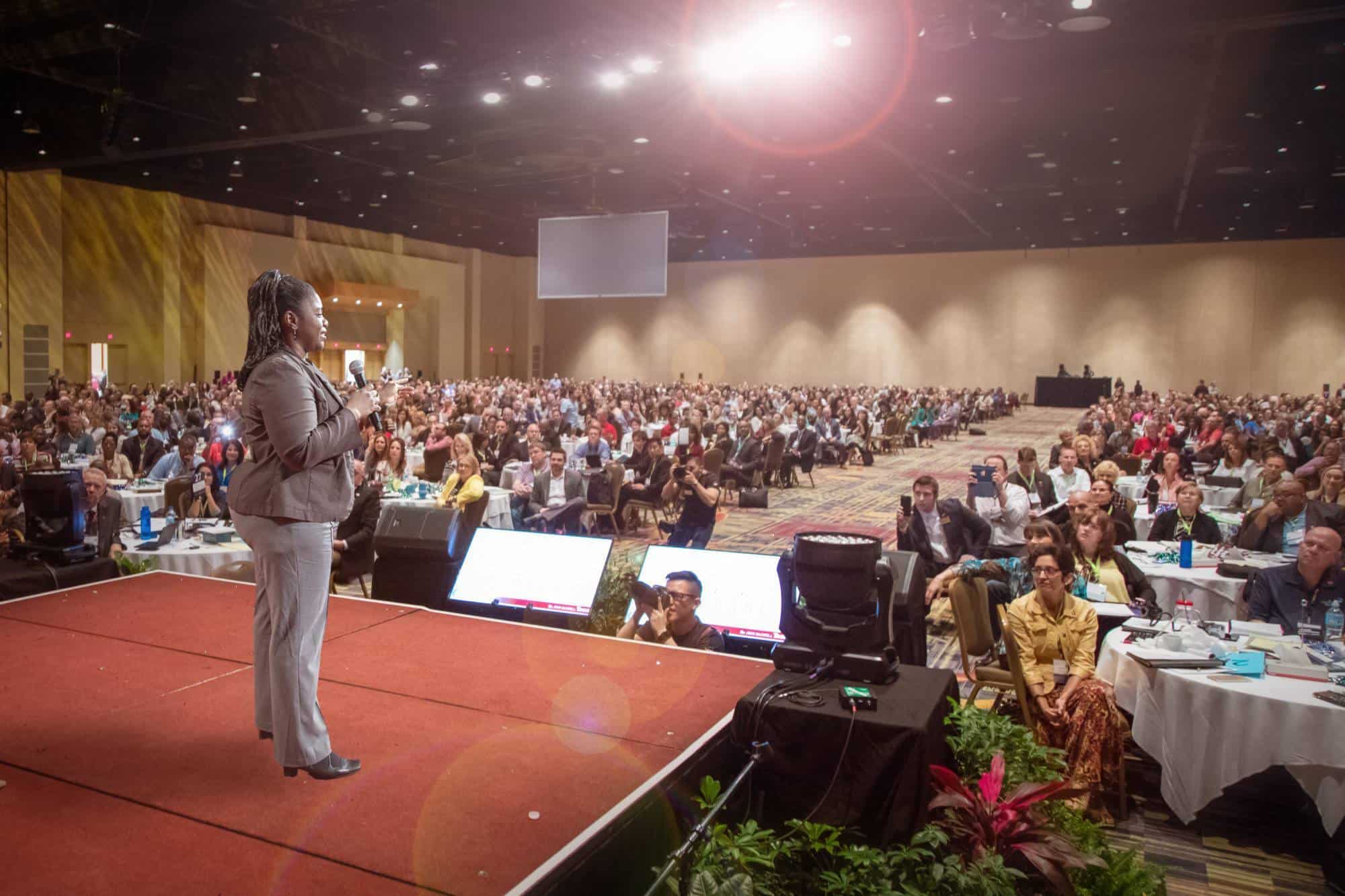 Yemisi Iyilade, John Maxwell